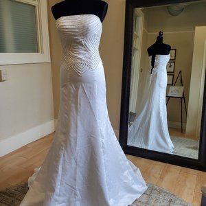 Size 2 white soft sateen/satin simple and elegant trumpet wedding dress or gown